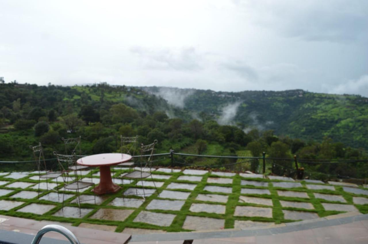 Spring Valley Mahabaleshwar Панчгани Екстериор снимка