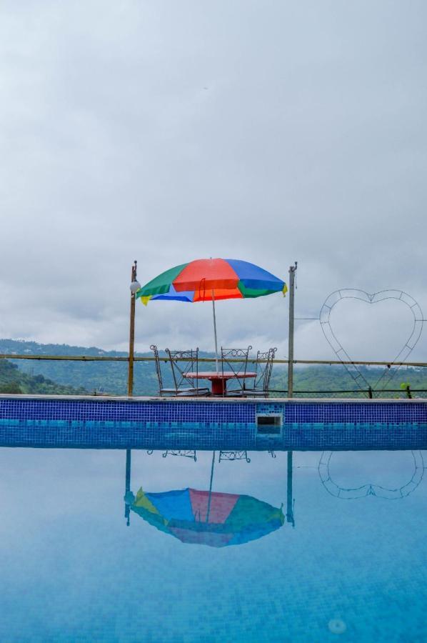Spring Valley Mahabaleshwar Панчгани Екстериор снимка